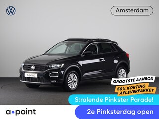 Volkswagen T-Roc 1.0 TSI Style | Panoramadak | Parkeersensoren | navigatie | Apple carplay en android auto |