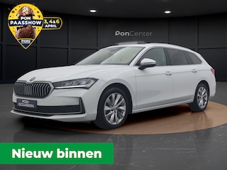 Skoda Superb Combi 1.5 TSI First Edition | Pano dak | Trekhaak | Camera | Elek Achterklep | ACC | Stoelverwarming v+a |