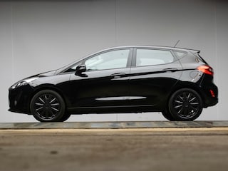 Ford Fiesta 1.1 Trend Sport (APPLE CARPLAY,NAVI,CRUISE,BLACK EDITION,ELEKTRISCH PAKKET,SPORTSTOELEN,NETTE STAAT)