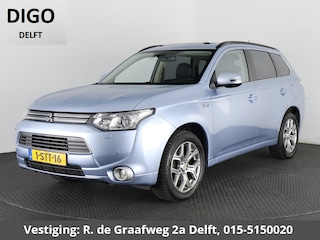 Mitsubishi Outlander 2.0 PHEV instyle | Trekhaak | Stoelverwarming | Schuif-/Kanteldak |