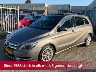 Mercedes-Benz B-klasse 180 Ambition HOGE INSTAP! PANORAMA l LEER l XENON l NAVI l AIRCO l PDC l LED! NIEUWSTAAT! 2e eigenaar!