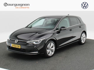 Volkswagen Golf 1.5 eTSi 150 Pk Automaat Style | Adaptive Cruise | Climatronic | Camera | CarPlay | Navigatie | 17 Inch