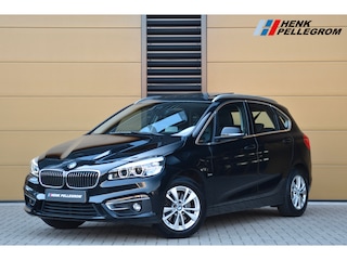 BMW 2-serie Tourer 220i Centennial High Executive * Head-up * LED * Panoramadak * Lichtpakket * Dealeronderhouden *