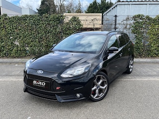Ford Focus Wagon 2.0 EcoBoost ST-3 * Navi * Camera * Dealerond. * Nette staat