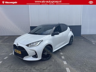 Toyota Yaris 1.5 Hybrid Executive , Premium Pack, Bi-Tone