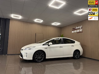 Toyota Prius 1.8 Plug-in Executive Business * Navigatie / Camera / Leder / Xenon / NL Auto *