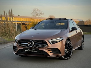 Mercedes-Benz A-klasse 250 e AMG Limousine A250e Panoramadak|Burmester®|Camera 360°|Keyless|Stoel verkoeling|Night pakket|Multibeam led|Camera|Elektr. verst. stoelen|Sfeerverlichting|Stoel verkoeling