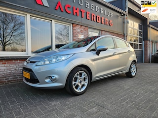 Ford Fiesta 1.25 Titanium Trekhaak! Airco/Clima! Xenon! Cruise Control! Nette Auto! 5-Deurs! NAP!