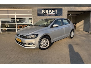 Volkswagen Polo 1.0 MPI Comfortline Business | UNIEK | 3750KM! | 1e Eigenaar | PDC | CLIMA | Winterpakket | Cruise | Top staat! |