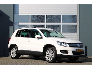 Volkswagen Tiguan 1.4 TSI Sport&Style Cruise/Camera/Panodak/Stoelverwarming/Bi-Xenon/Keyless/PDC/Navi/Alcantara/LED/17"LM/Trekhaak