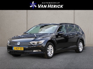 Volkswagen Passat Variant 1.5 TSI Highline 150PK Automaat | Virtual Cockpit | Stoelverwarming | Camera