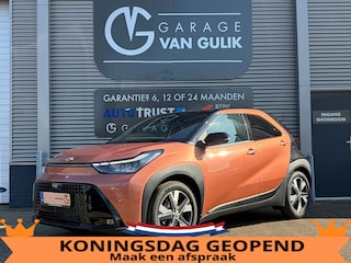 Toyota Aygo Hybrid 115 envy 116PK Automaat,TwoTone,Safety-Pack,Carplay,Clima,AdaptiveCruise,Isofix,Camera,PdcV+A,ElektrPakket.