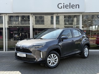 Toyota Yaris Cross 1.5 Hybrid Dynamic | Head up display, Elektrische achterklep, Stoel + Stuurverwarming, Smart Connect, Keyless, Startknop, 16 inch