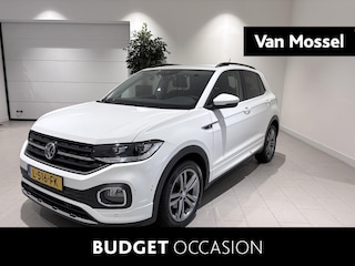 Volkswagen T-Cross 1.0 TSI Comfortline 116 PK | Automaat | R-Line Exterieur | Apple Carplay | Dodehoeksensoren | Stoelverwarming | Parkeersensoren | Adaptive Cruise Control | Digital Cockpit Pro | Navigatie | Rijstrookhulp | DAB Radio | Lichtmetalen Velgen | Getinte Ruiten | Bluetooth | Airco | Verlichting Automatisch |