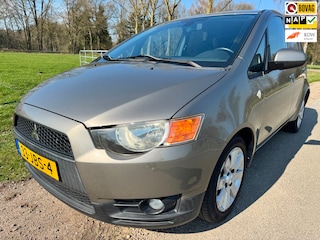 Mitsubishi Colt 1.3 Intro Edition keurig onderhouden|airco