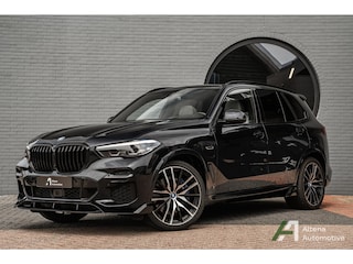 BMW X5 xDrive45e High Executive M-sport, comfort stoelen, BTW, panoramadak, trekhaak, 22"
