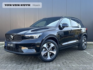 Volvo XC40 2.0 B4 Plus Dark Panorama dak / Nubuck bekleding / Extra getint glas / 19" 5-y spaaks wielen