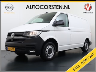 Volkswagen Transporter 2.0TDI 150PK Automaat L1H1 28 3-Persoons Euro 6 Trekhaak Navi* Apple Carplay Android Auto Airco Cruise Control Pdc Comfortline Betonplex Vloer Lat om Lat Wandbetimmering Schuifdeur 2.500KG Trekgewicht 1e Eigenaar Origineel Nederlandse Bestelbus