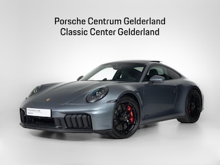 Porsche 911 Carrera 4 GTS