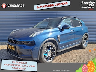 Lynk & Co 01 1.5 | Panoramadak | Navi | Trekhaak | Camera 360 | Climate Control | Automaat