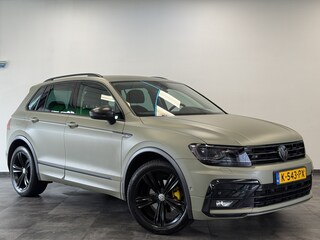 Volkswagen Tiguan 1.5 TSI ACT Highline Bns R-Line Trekhaak Unieke-Wrap Adaptive-Cruise