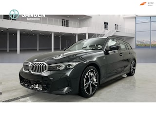 BMW 3-serie Touring 330i xDrive M SPORT|Automaat|LED|Camera|Navi|Sfeerverlichting|HIFI|Alarm|19inch