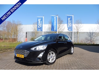 Ford Focus 125pk Titanium Business Navigatie Pdc Winter Pack Ecc
