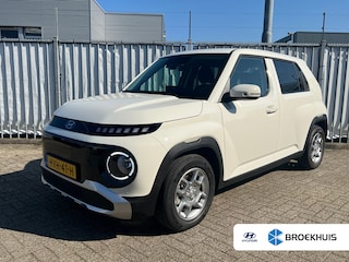 Hyundai Inster 49kWh 115pk Pulse Winterpack | Camera | Stoelverwarming | Warmtepomp | Climate controle | Adaptive cruise controle | Full LED | Parkeersensoren | Digitaal instrumentenpaneel