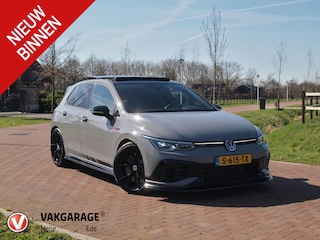 Volkswagen Golf 2.0 TSI GTI Clubsport | 300PK | Panoramadak | Camera | Sfeerverlichting | Milltek uitlaat | Maxton Bodykit |
