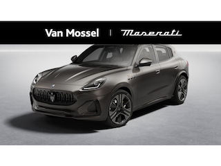 Maserati Grecale AWD Folgore 105kWh 550pk | WLTP 580km | Zwart leder met gele stiksels | Panoramadak | Head Up Display | Stoelverwarming voor en achter | Stoelventilatie | Stuurverwarming