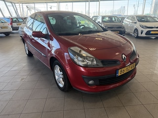 Renault Clio 1.6-16V Dynamique