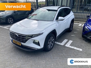 Hyundai Tucson 1.6 T-GDI 150pk MHEV Comfort | Camera | Carplay | Inklapbare buitenspiegels | Cruise controle | Trekhaak | Bestuurdersstoel in hoogte verstelbaar | Keyless entry | 17'' Lichtmetalen velgen | Navigatie | Parkeersensoren | Stoelverwarming