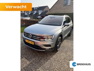Volkswagen Tiguan 1.5 TSI 150 pk Comfortline Business 7p. | Trekhaak | Panoramadak | Stoel verwarming | Navigatie | Parkeersensoren | Achteruitrijcamera |