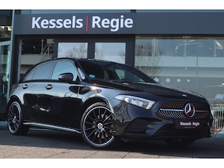 Mercedes-Benz A-klasse 250 e AMG Night Ambient Widescreen CarPlay 19” Camera Stoelverwarming LED DAB