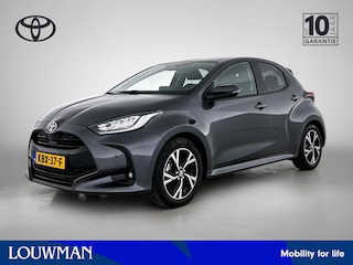 Toyota Yaris 1.5 Hybrid 115 First Edition | Apple Carplay / Android Auto | Parkeersensoren voor+achter | Dodehoek Detectie | LED |