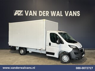 Peugeot Boxer 2.2 BlueHDi 141pk Bakwagen Laadklep Euro6 Airco | Cruisecontrol | 995kg laadvermogen Bijrijdersbank