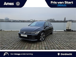 Volkswagen Golf 1.5 eHybrid Life Edition 204pk |Achteruitrijcamera | Adaptive cruise control | Semi-Automaat