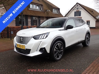 Peugeot 2008 EV GT Première 1 fase 50 kWh / 92% SOH / PANODAK / STOELVERWARMING / ACC / CARPLAY