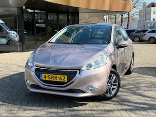 Peugeot 208 1.2 e-VTi Active|Rijklaar!|Garantie|Pano|Trekhaak|Bluetooth