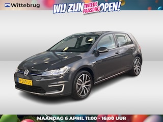 Volkswagen Golf E-DITION / LED / Navigatie / Parkeersensoren / 17" LMV
