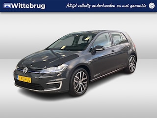 Volkswagen Golf E-DITION / LED / Navigatie / Parkeersensoren / 17" LMV