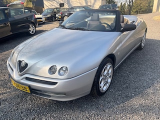 Alfa Romeo Spider 1.8-16V T.Spark NL AUTO NIEUWSTAAT !!!