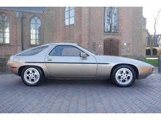 Porsche 928 4.5 handgeschakeld - schuifdak