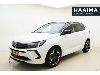 Opel Grandland 1.2 Turbo 130pk Automaat Ultimate | Navigatie | Alcantara bekleding | Elektrische achterklep | Stoel- en stuurverwarming | Climate control | Cruise control | Zwart dak