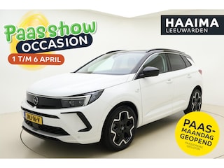 Opel Grandland 1.2 Turbo 130pk Automaat Ultimate | Navigatie | Alcantara bekleding | Elektrische achterklep | Stoel- en stuurverwarming | Climate control | Cruise control | Zwart dak