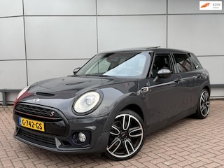 Mini Clubman 2.0 Cooper S Chili Serious Business | Panoramadak | Harman Kardon | Camera |