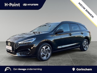 Hyundai i30 Wagon 1.0 T-GDi Comfort 115pk | CRUISE CONTROL | ACHTERUITRIJCAMERA | PARKEERSENSOREN VOOR EN ACHTER | APPLE CARPLAY & ANDROID AUTO | NAVIGATIE | DRAADLOZE TELEFOONLADER | AUTOMATISCHE AIRCO |