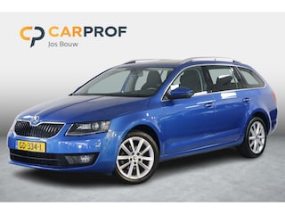 Skoda Octavia Combi 1.2 TSI Greentech Elegance Businessline 105 PK. Climate | Cruise | DAB | Xenon | Schuif-open dak.