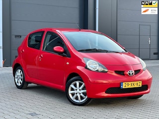 Toyota Aygo 1.0-12V + 5Deurs Airco Elektr-ramen