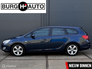 Opel Astra Sports Tourer 1.4 Turbo Edition 140PK - TREKHAAK - AIRCO - CRUISE CONTROLE - LMV - EL. RAMEN + SPIEGELS - 2E EIGENAAR - NAP - NL AUTO - APK T/M 20-01-2027 -
